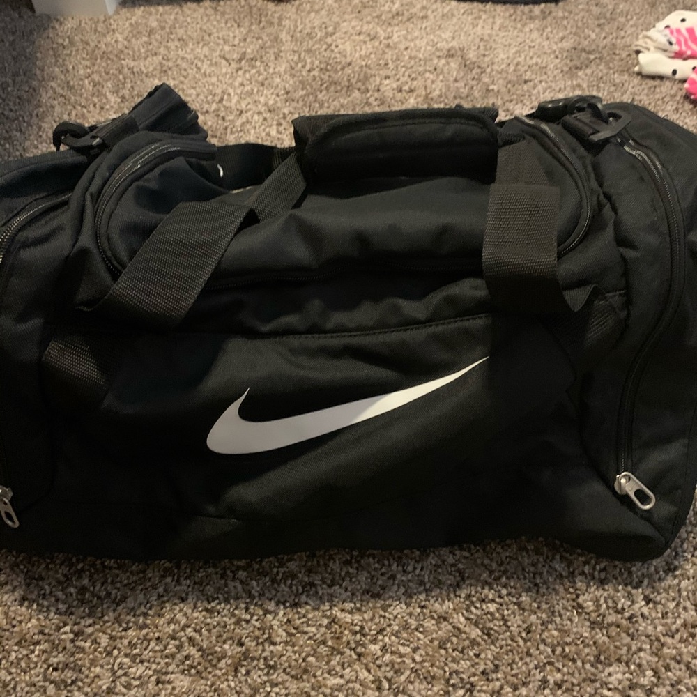 nike duffle
